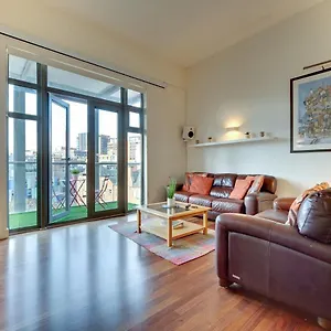 https://centralofts-week2week-newcastle.hotels-newcastle-upon-tyne.com