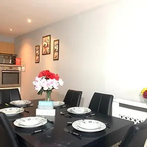 https://lovely-apartment-in-the-heart-of-leith.edinburghhotelsuk.org